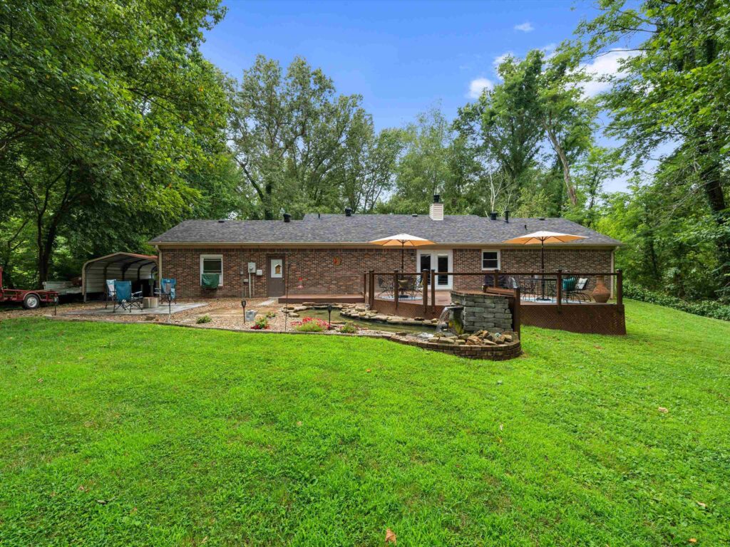 1555 Graves Lane