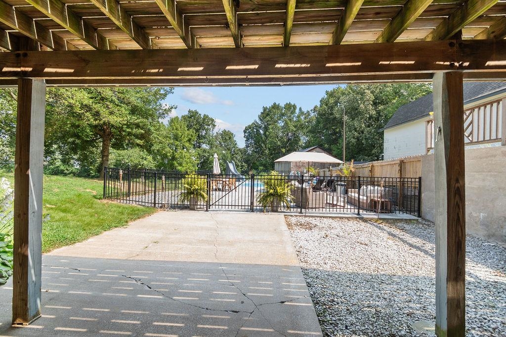 4131 South Hampton Road