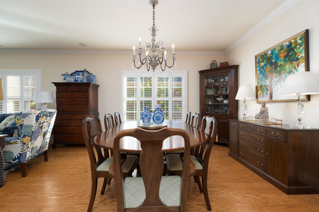 2205 Turnbury Cove