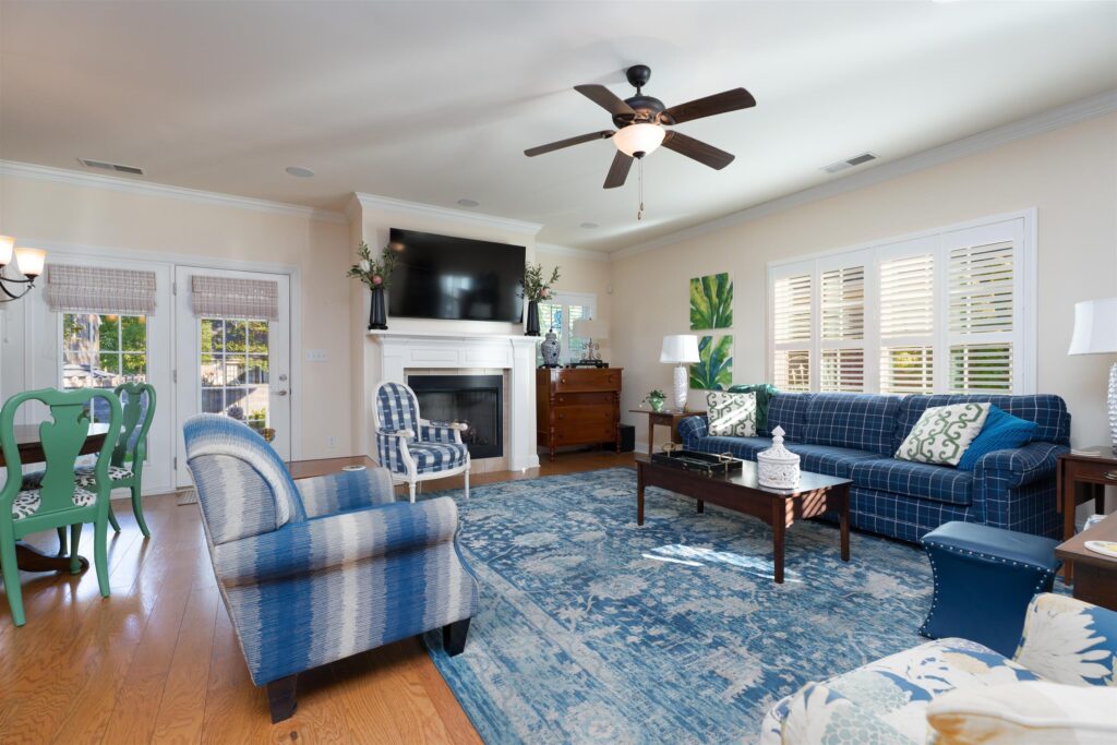 2205 Turnbury Cove