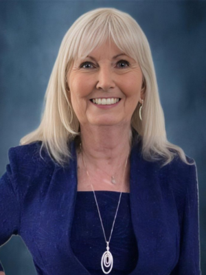 Carolyn Lee